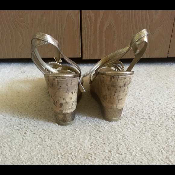 Sandals - Picture 3 of 6